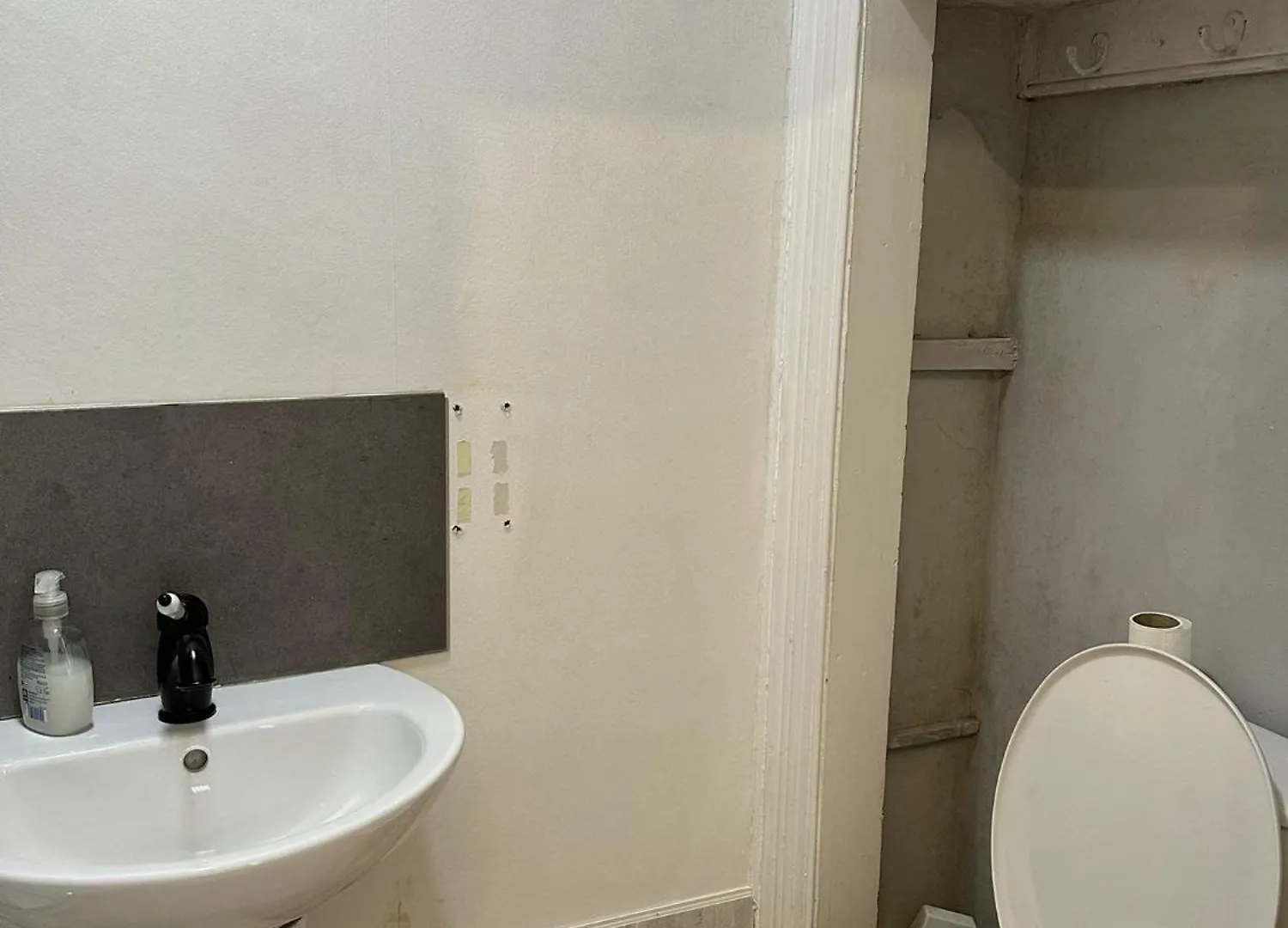 Budget Stay Near Singleton Hospital 5 Sketty Guest house